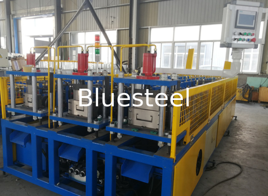 380V / 50Hz / 3Phase 전압과 7.5KW 전력으로 고도로 내구성있는 C Purlin 형성 기계